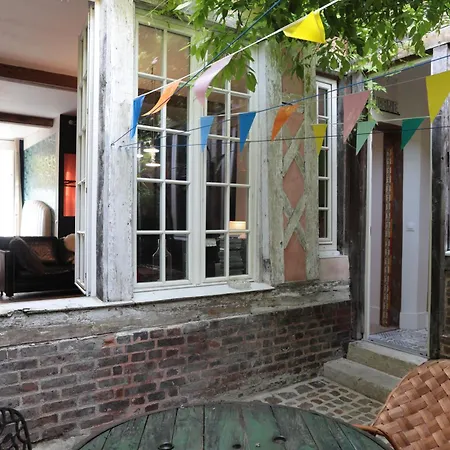 Apartment Atelier Des Glycines, Bouchon De Champagne, Sublime Site Patrimonial Troyes