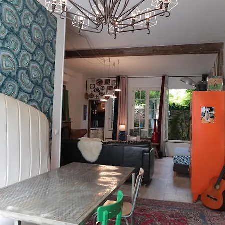 Atelier Des Glycines, Bouchon De Champagne, Sublime Site Patrimonial Apartment