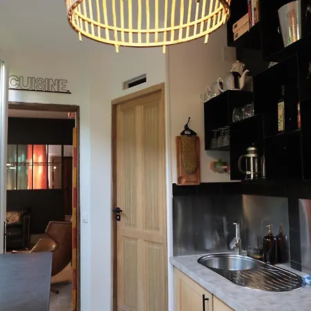 Atelier Des Glycines, Bouchon De Champagne, Sublime Site Patrimonial Apartment